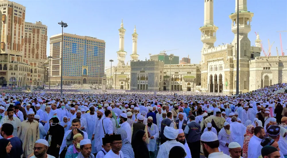 Deluxe Hajj
